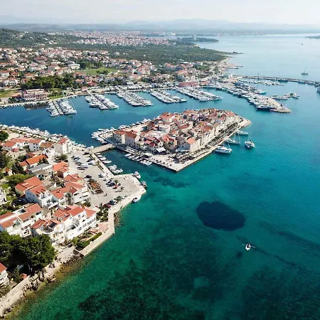 Aquanur-2 By Interhome * Sovlje