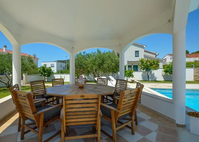 Aquanur-2 By Interhome