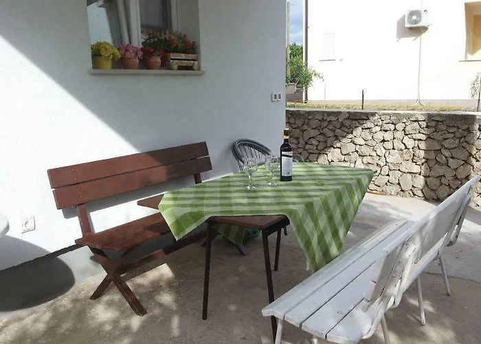 Aquanur-2 By Interhome