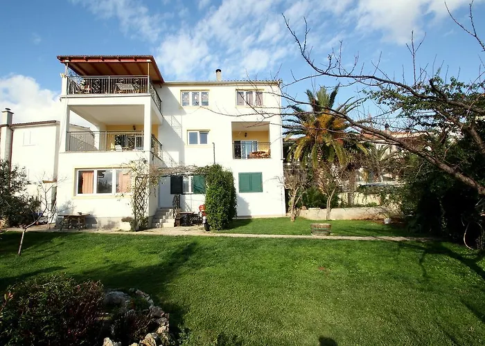 Aquanur-2 By Interhome