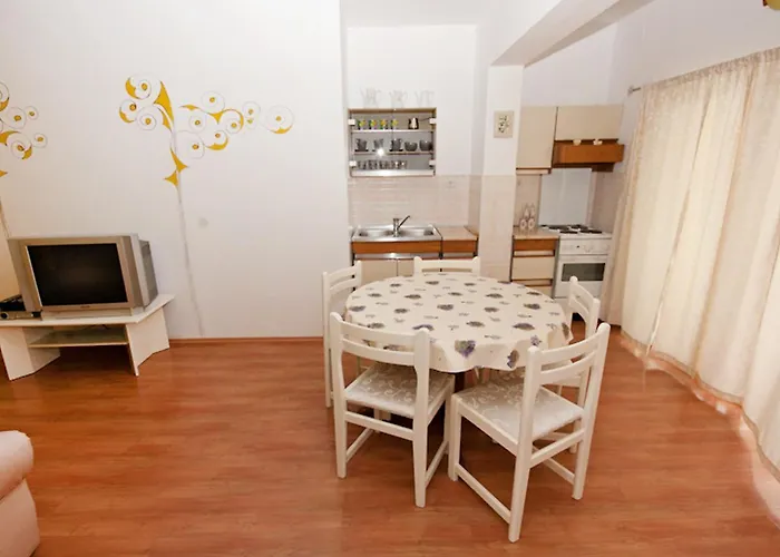 Appartamento Aquanur-2 By Interhome